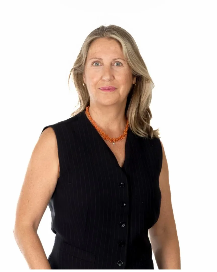Nuria Bau, agente inmobiliaria de Remax Plaza Valencia